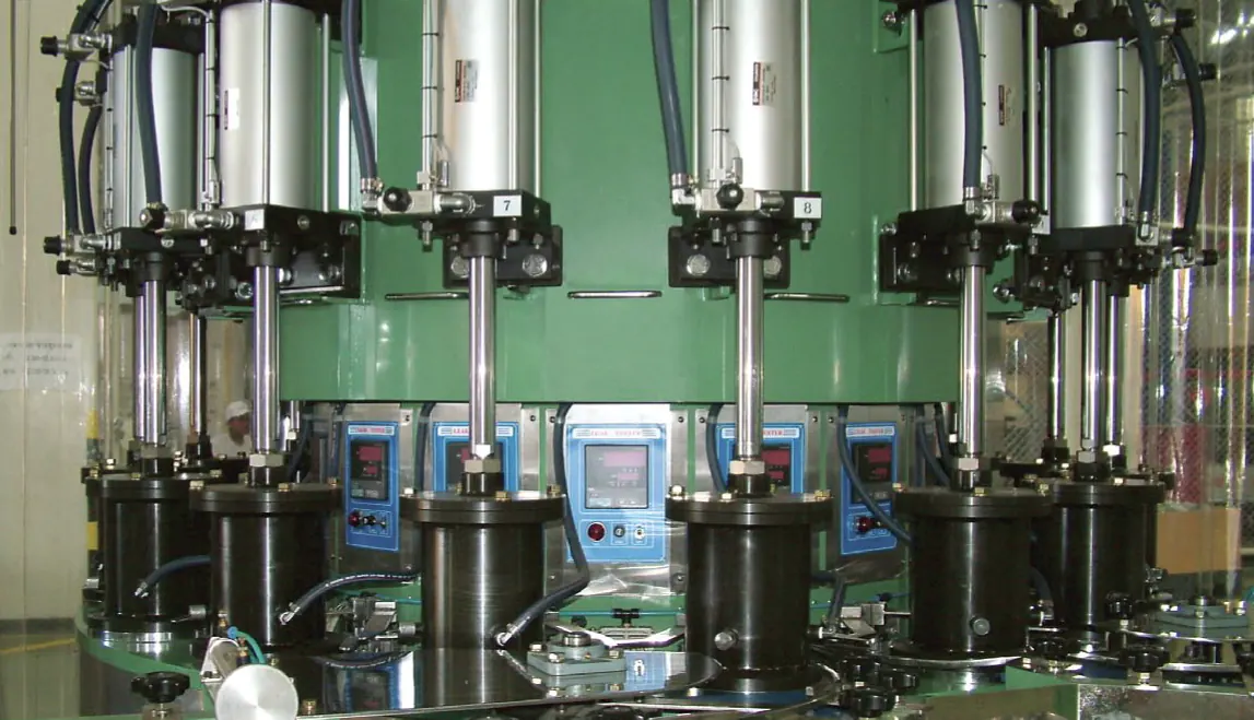 Випробування оливних фільтрів Hiflo на герметичність